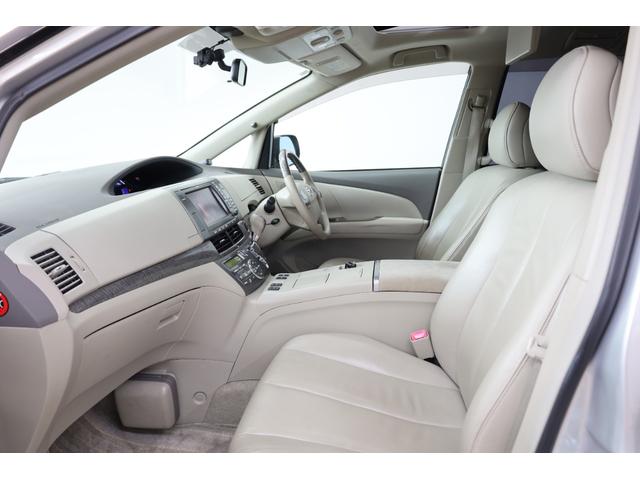 エスティマハイブリッド Gレザーパッケージ 4WD 大型サンルーフ 本革シート 両側電動スライドドア 電動床下格納機能 純正8型ナビ 純正後席モニター 純正17AW 脱着式デッキボード Wエアコン AC1500W オットマン レーダークルーズ(40枚目)