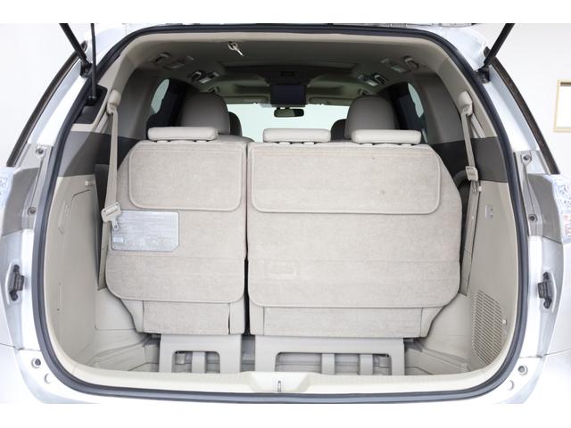 エスティマハイブリッド Gレザーパッケージ 4WD 大型サンルーフ 本革シート 両側電動スライドドア 電動床下格納機能 純正8型ナビ 純正後席モニター 純正17AW 脱着式デッキボード Wエアコン AC1500W オットマン レーダークルーズ(72枚目)