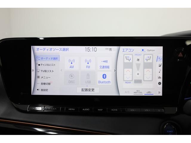 純正１２．３型メモリーナビで、Ｂｌｕｅｔｏｏｔｈ・ラジオ・ブルーレイ・ＣＤ／ＤＶＤ・フルセグＴＶ視聴など充実した機能が付いております！！トヨタ・スズキ・ダイハツ・ミツビシ・ニッサン・マツダ・レクサス
