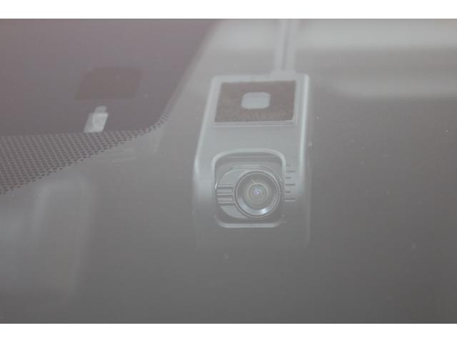 福祉車両（ウェルキャブ）、助手席リフトアップシート・車イス収納装置付などの取り扱いもしております！