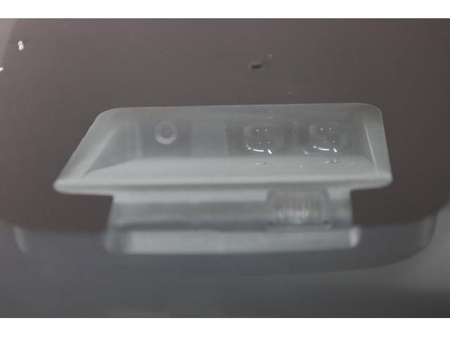 ヴォクシー ハイブリッドZS 煌II ワンオーナー アルパイン10型SDナビ アルパイン12.8型後席モニター Bカメラ 両側電動スライドドア 純正16インチAW 左右独立AAC 後席サンシェード ETC LEDヘッドライト フォグランプ(9枚目)