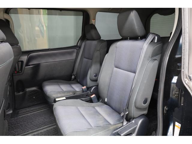 ヴォクシー ハイブリッドZS 煌II ワンオーナー アルパイン10型SDナビ アルパイン12.8型後席モニター Bカメラ 両側電動スライドドア 純正16インチAW 左右独立AAC 後席サンシェード ETC LEDヘッドライト フォグランプ(17枚目)