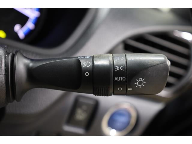 ヴォクシー ハイブリッドZS 煌II ワンオーナー アルパイン10型SDナビ アルパイン12.8型後席モニター Bカメラ 両側電動スライドドア 純正16インチAW 左右独立AAC 後席サンシェード ETC LEDヘッドライト フォグランプ(59枚目)