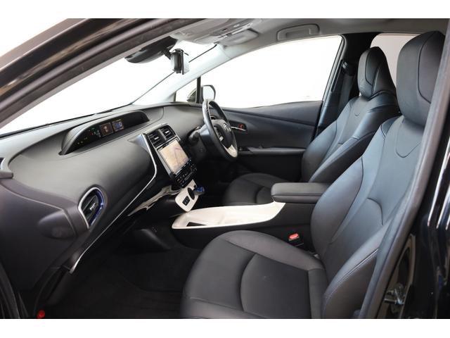 プリウス Ａツーリングセレクション　純正９型ＳＤナビ　ＢＴ接続　Ｂカメラ　セーフティセンス　インテリジェントクリアランスソナー　禁煙車　純正１７インチＡＷ　ブラインドスポットモニター　ＨＵＤ　シートヒーター　置くだけ充電　ＡＣ１５００Ｗ（40枚目）