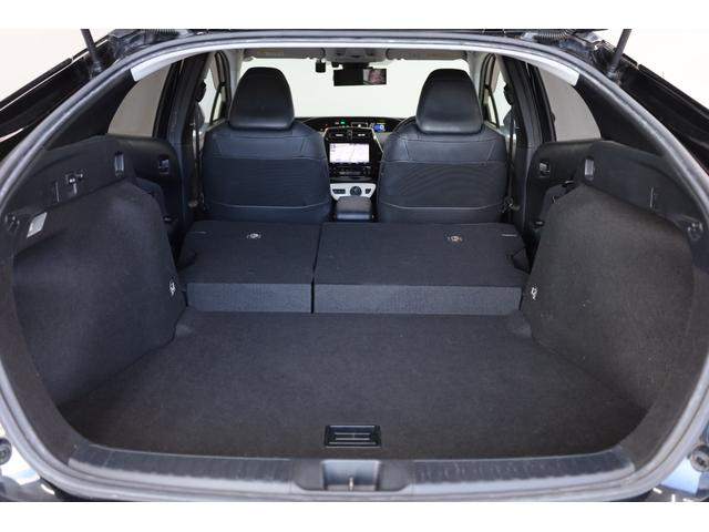 プリウス Ａツーリングセレクション　純正９型ＳＤナビ　ＢＴ接続　Ｂカメラ　セーフティセンス　インテリジェントクリアランスソナー　禁煙車　純正１７インチＡＷ　ブラインドスポットモニター　ＨＵＤ　シートヒーター　置くだけ充電　ＡＣ１５００Ｗ（76枚目）