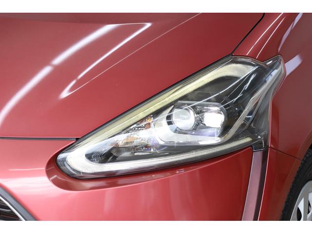 シエンタ ハイブリッドＧ　３列シート　両側電動スライドドア　セーフティセンス　ＬＥＤランプパッケージ　スマートエントリー　シートヒーター　禁煙車　純正ＳＤフルセグナビ　ＢＴ接続　バックカメラ　純正１５インチホイール　盗難防止（31枚目）