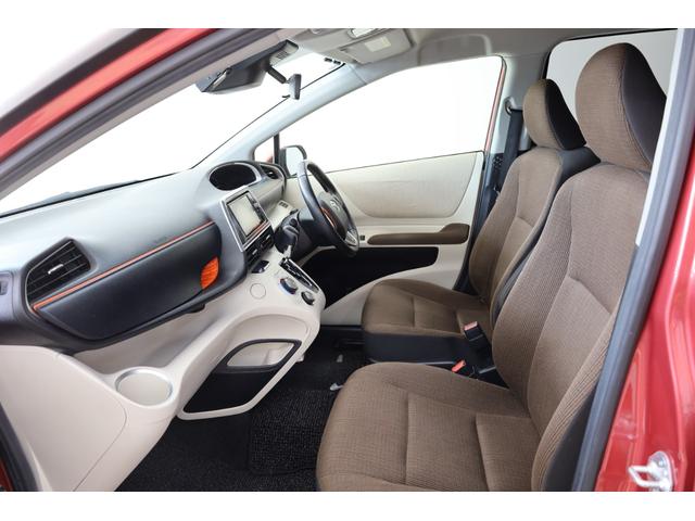 シエンタ ハイブリッドＧ　３列シート　両側電動スライドドア　セーフティセンス　ＬＥＤランプパッケージ　スマートエントリー　シートヒーター　禁煙車　純正ＳＤフルセグナビ　ＢＴ接続　バックカメラ　純正１５インチホイール　盗難防止（41枚目）