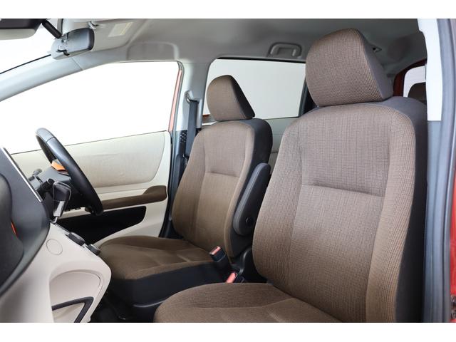 シエンタ ハイブリッドＧ　３列シート　両側電動スライドドア　セーフティセンス　ＬＥＤランプパッケージ　スマートエントリー　シートヒーター　禁煙車　純正ＳＤフルセグナビ　ＢＴ接続　バックカメラ　純正１５インチホイール　盗難防止（43枚目）