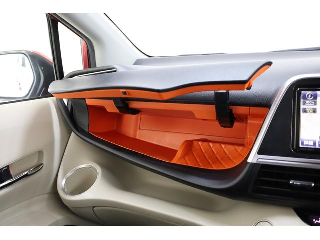 シエンタ ハイブリッドＧ　３列シート　両側電動スライドドア　セーフティセンス　ＬＥＤランプパッケージ　スマートエントリー　シートヒーター　禁煙車　純正ＳＤフルセグナビ　ＢＴ接続　バックカメラ　純正１５インチホイール　盗難防止（46枚目）