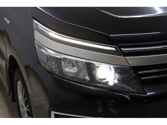 ヴォクシー ハイブリッドＺＳ　煌ＩＩ　両側電動スライドドア　プリクラッシュセーフティ　純正１０型ＳＤナビ　フルセグＴＶ　ＢＴ接続　Ｂカメラ　禁煙車　純正１６インチＡＷ　左右独立オートエアコン　ＬＥＤヘッドランプ　後席サンシェード　ＥＴＣ（30枚目）