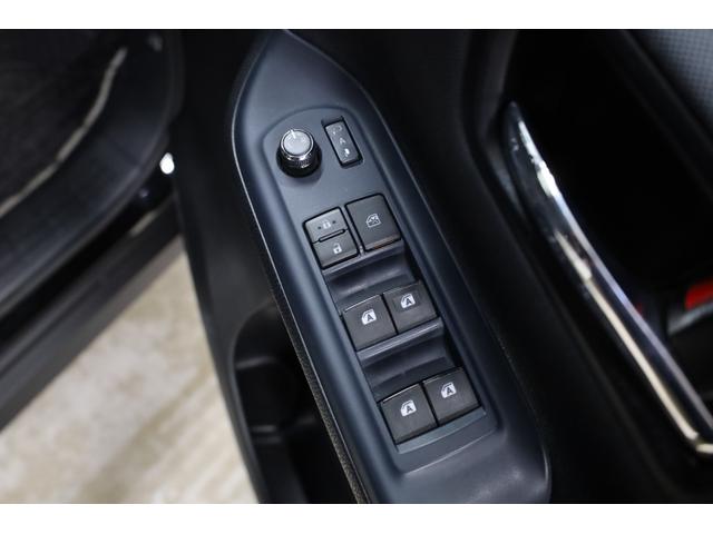 ヴォクシー ハイブリッドＺＳ　煌ＩＩ　両側電動スライドドア　プリクラッシュセーフティ　純正１０型ＳＤナビ　フルセグＴＶ　ＢＴ接続　Ｂカメラ　禁煙車　純正１６インチＡＷ　左右独立オートエアコン　ＬＥＤヘッドランプ　後席サンシェード　ＥＴＣ（62枚目）