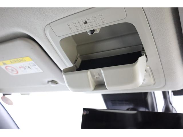 ヴォクシー ハイブリッドＺＳ　煌ＩＩ　両側電動スライドドア　プリクラッシュセーフティ　純正１０型ＳＤナビ　フルセグＴＶ　ＢＴ接続　Ｂカメラ　禁煙車　純正１６インチＡＷ　左右独立オートエアコン　ＬＥＤヘッドランプ　後席サンシェード　ＥＴＣ（64枚目）