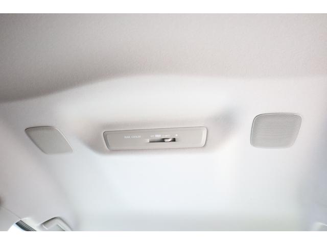 ヴォクシー ハイブリッドＺＳ　煌ＩＩ　両側電動スライドドア　プリクラッシュセーフティ　純正１０型ＳＤナビ　フルセグＴＶ　ＢＴ接続　Ｂカメラ　禁煙車　純正１６インチＡＷ　左右独立オートエアコン　ＬＥＤヘッドランプ　後席サンシェード　ＥＴＣ（68枚目）