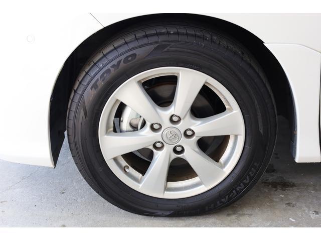 エスティマハイブリッド Ｇレザーパッケージ　４ＷＤ　大型サンルーフ　本革シート　両側電動スライドドア　電動床下格納機能　禁煙　純正８型ＨＤＤナビ　純正後席モニター　純正１７インチＡＷ　Ｗエアコン　ＡＣ１５００Ｗ　オットマン　クルーズコントロール（14枚目）