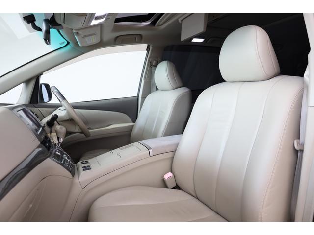 エスティマハイブリッド Ｇレザーパッケージ　４ＷＤ　大型サンルーフ　本革シート　両側電動スライドドア　電動床下格納機能　禁煙　純正８型ＨＤＤナビ　純正後席モニター　純正１７インチＡＷ　Ｗエアコン　ＡＣ１５００Ｗ　オットマン　クルーズコントロール（16枚目）