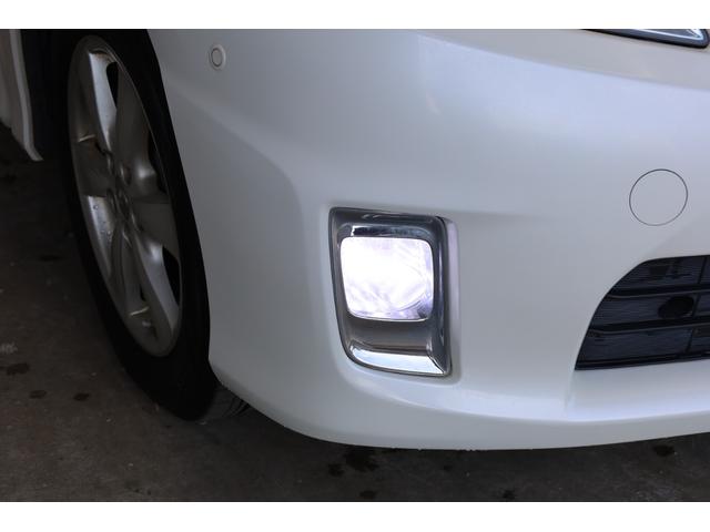 エスティマハイブリッド Ｇレザーパッケージ　４ＷＤ　大型サンルーフ　本革シート　両側電動スライドドア　電動床下格納機能　禁煙　純正８型ＨＤＤナビ　純正後席モニター　純正１７インチＡＷ　Ｗエアコン　ＡＣ１５００Ｗ　オットマン　クルーズコントロール（32枚目）