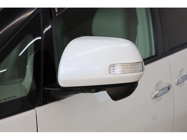 エスティマハイブリッド Ｇレザーパッケージ　４ＷＤ　大型サンルーフ　本革シート　両側電動スライドドア　電動床下格納機能　禁煙　純正８型ＨＤＤナビ　純正後席モニター　純正１７インチＡＷ　Ｗエアコン　ＡＣ１５００Ｗ　オットマン　クルーズコントロール（35枚目）