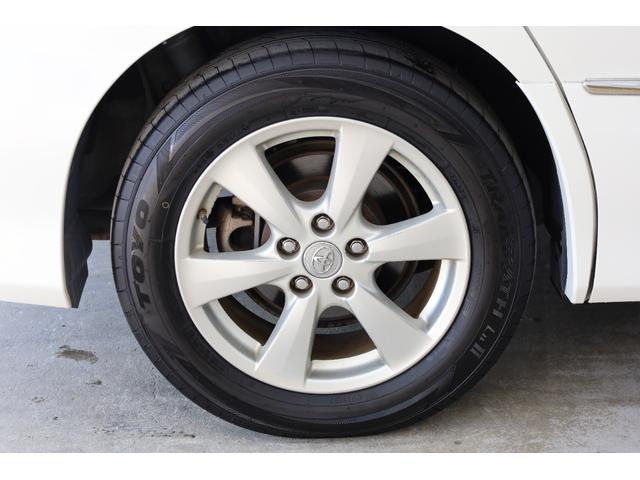 エスティマハイブリッド Ｇレザーパッケージ　４ＷＤ　大型サンルーフ　本革シート　両側電動スライドドア　電動床下格納機能　禁煙　純正８型ＨＤＤナビ　純正後席モニター　純正１７インチＡＷ　Ｗエアコン　ＡＣ１５００Ｗ　オットマン　クルーズコントロール（39枚目）