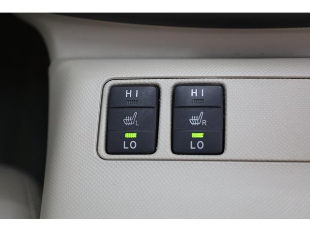 エスティマハイブリッド Ｇレザーパッケージ　４ＷＤ　大型サンルーフ　本革シート　両側電動スライドドア　電動床下格納機能　禁煙　純正８型ＨＤＤナビ　純正後席モニター　純正１７インチＡＷ　Ｗエアコン　ＡＣ１５００Ｗ　オットマン　クルーズコントロール（54枚目）