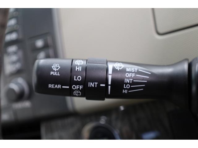 エスティマハイブリッド Ｇレザーパッケージ　４ＷＤ　大型サンルーフ　本革シート　両側電動スライドドア　電動床下格納機能　禁煙　純正８型ＨＤＤナビ　純正後席モニター　純正１７インチＡＷ　Ｗエアコン　ＡＣ１５００Ｗ　オットマン　クルーズコントロール（62枚目）