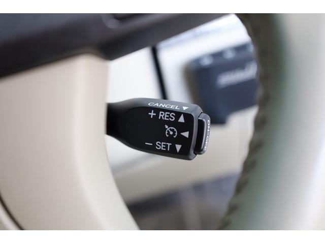 エスティマハイブリッド Ｇレザーパッケージ　４ＷＤ　大型サンルーフ　本革シート　両側電動スライドドア　電動床下格納機能　禁煙　純正８型ＨＤＤナビ　純正後席モニター　純正１７インチＡＷ　Ｗエアコン　ＡＣ１５００Ｗ　オットマン　クルーズコントロール（64枚目）