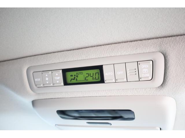 エスティマハイブリッド Ｇレザーパッケージ　４ＷＤ　大型サンルーフ　本革シート　両側電動スライドドア　電動床下格納機能　禁煙　純正８型ＨＤＤナビ　純正後席モニター　純正１７インチＡＷ　Ｗエアコン　ＡＣ１５００Ｗ　オットマン　クルーズコントロール（73枚目）