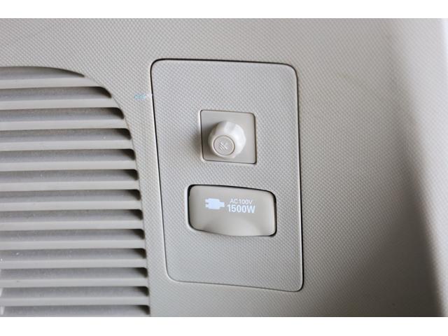 アクセサリーコンセント（ＡＣ１００Ｖ／１５００Ｗ）が装備されておりますので何かと便利ですね！