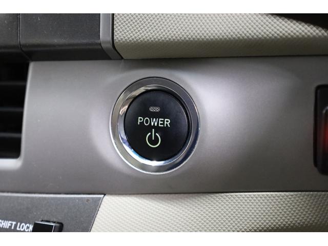 ◎メンテナンスパスポート◎　１．オイル交換４回分・オイルエレメント２回分無料！　２．車検基本料等無料！　３．定期点検（６・１２・１８ヶ月点検）無料！