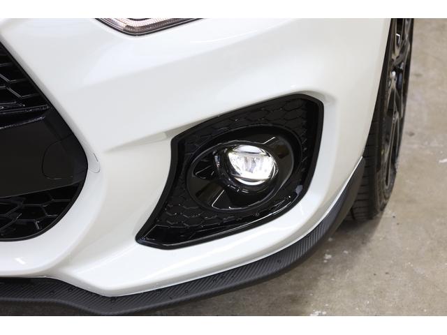 スイフトスポーツ ZC33S ファイナルエディション 登録済み未使用車 デュアルセンサーブレーキサポート リヤパーキングセンサー ブラインドスポットモニター 純正17インチAW シートヒーター アダプティブクルーズコントロール 純正フロアマット(前後)(33枚目)