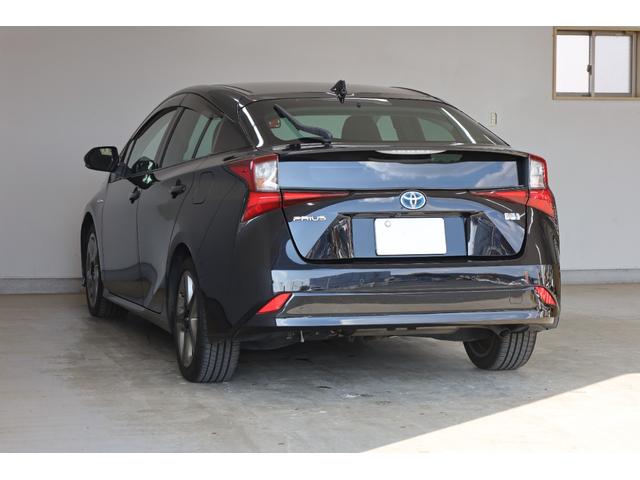 プリウス Ａツーリングセレクション　ワンオーナー　純正９型ＳＤナビ　ＢＴ接続　Ｂカメラ　セーフティセンス　インテリジェントクリアランスソナー　禁煙　純正１７インチＡＷ　ＢＳＭ　ＨＵＤ　パワーシート　シートヒーター　レーダークルーズ（24枚目）