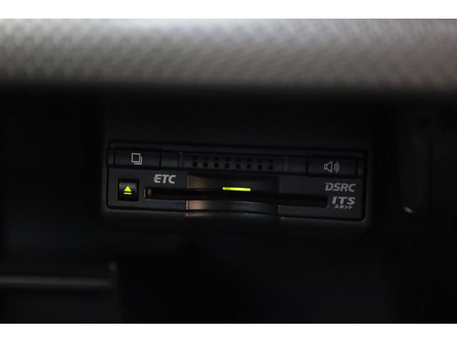 CT CT200h Fスポーツ 後期型 禁煙車 純正SDナビ BT接続 Bカメラ 前席パワーシート シートメモリー シートヒーター 左右独立AAC 純正17インチAW クルーズコントロール ETC LEDヘッドライト フォグランプ(16枚目)