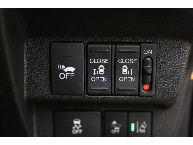 ＰＨＶやＰＨＥＶ車はどちらもガソリンエンジンに加えてモーターとバッテリーを備え、外部から電気を充電できるＨＶ（ハイブリッド）車です。トヨタ・スズキ・ダイハツ・ミツビシ・ニッサン・マツダ・レクサス