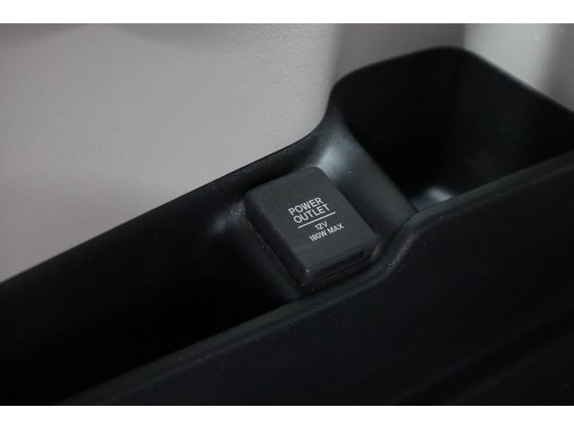 ＰＨＶやＰＨＥＶ車はどちらもガソリンエンジンに加えてモーターとバッテリーを備え、外部から電気を充電できるＨＶ（ハイブリッド）車です。トヨタ・スズキ・ダイハツ・ミツビシ・ニッサン・マツダ・レクサス