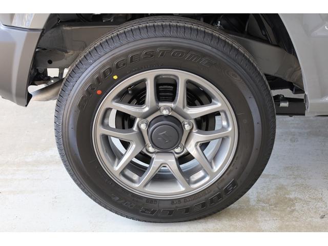 ジムニー XC 届出済未使用車 4WD デュアルセンサーブレーキサポート AT車 障害物ソナー ヒート付ミラー スマートキー&プッシュスタート 純正16インチAW シートヒーター スペアタイヤ 純正フロアマット付(39枚目)