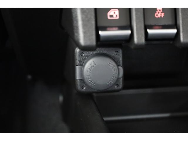 ジムニー XC 届出済未使用車 4WD デュアルセンサーブレーキサポート AT車 障害物ソナー ヒート付ミラー スマートキー&プッシュスタート 純正16インチAW シートヒーター スペアタイヤ 純正フロアマット付(51枚目)
