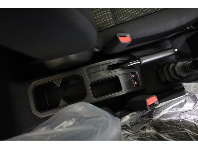 ジムニー XC 届出済未使用車 4WD デュアルセンサーブレーキサポート AT車 障害物ソナー ヒート付ミラー スマートキー&プッシュスタート 純正16インチAW シートヒーター スペアタイヤ 純正フロアマット付(55枚目)