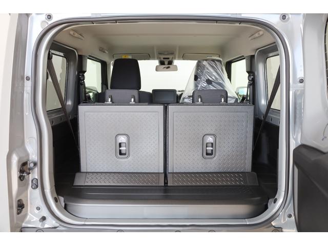ジムニー XC 届出済未使用車 4WD デュアルセンサーブレーキサポート AT車 障害物ソナー ヒート付ミラー スマートキー&プッシュスタート 純正16インチAW シートヒーター スペアタイヤ 純正フロアマット付(70枚目)