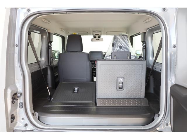 ジムニー XC 届出済未使用車 4WD デュアルセンサーブレーキサポート AT車 障害物ソナー ヒート付ミラー スマートキー&プッシュスタート 純正16インチAW シートヒーター スペアタイヤ 純正フロアマット付(71枚目)