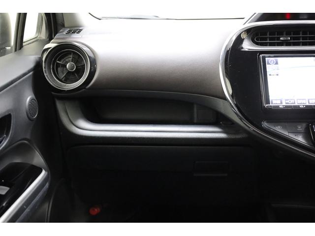 アクア Ｇ　インテリジェントクリアランスソナー　スマートエントリー　ＬＥＤヘッドランプ　セーフティセンス　純正９型ＳＤナビ　Ｂカメラ　禁煙車　レーダークルーズ　シートヒーター　ＥＴＣ　純正１５インチホイール（44枚目）