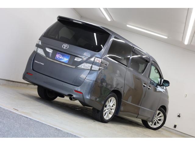 ヴェルファイア ２．４Ｚ　プラチナムセレクション　両側電動スライドドア　純正ＳＤナビ　Ｂカメラ　純正後席モニター　障害物ソナー　パワーバックドア　左右独立ＡＡＣ　リヤＡＡＣ　純正１８インチＡＷ　オットマン　ＥＴＣ　ＨＩＤヘッドライト　フォグランプ（12枚目）