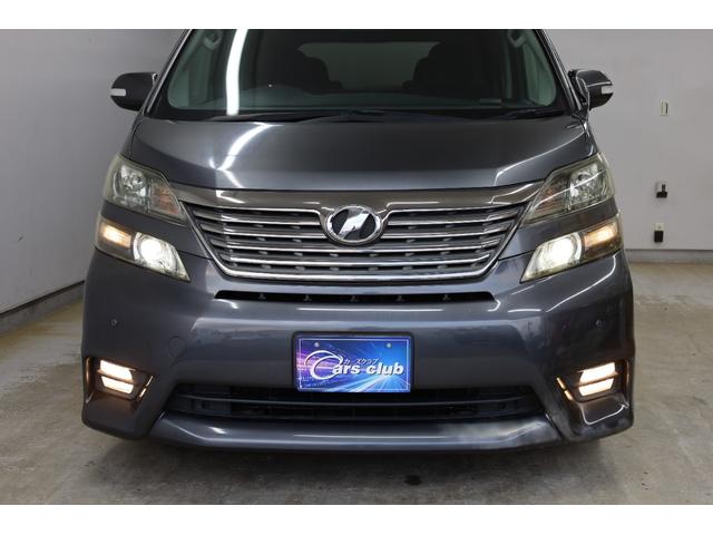 ヴェルファイア ２．４Ｚ　プラチナムセレクション　両側電動スライドドア　純正ＳＤナビ　Ｂカメラ　純正後席モニター　障害物ソナー　パワーバックドア　左右独立ＡＡＣ　リヤＡＡＣ　純正１８インチＡＷ　オットマン　ＥＴＣ　ＨＩＤヘッドライト　フォグランプ（27枚目）