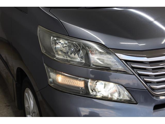 ヴェルファイア ２．４Ｚ　プラチナムセレクション　両側電動スライドドア　純正ＳＤナビ　Ｂカメラ　純正後席モニター　障害物ソナー　パワーバックドア　左右独立ＡＡＣ　リヤＡＡＣ　純正１８インチＡＷ　オットマン　ＥＴＣ　ＨＩＤヘッドライト　フォグランプ（30枚目）