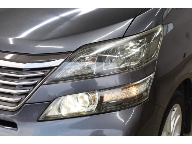 ヴェルファイア ２．４Ｚ　プラチナムセレクション　両側電動スライドドア　純正ＳＤナビ　Ｂカメラ　純正後席モニター　障害物ソナー　パワーバックドア　左右独立ＡＡＣ　リヤＡＡＣ　純正１８インチＡＷ　オットマン　ＥＴＣ　ＨＩＤヘッドライト　フォグランプ（31枚目）