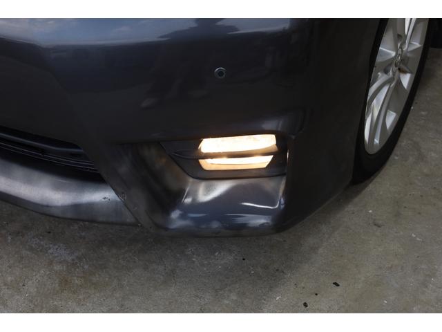 ヴェルファイア ２．４Ｚ　プラチナムセレクション　両側電動スライドドア　純正ＳＤナビ　Ｂカメラ　純正後席モニター　障害物ソナー　パワーバックドア　左右独立ＡＡＣ　リヤＡＡＣ　純正１８インチＡＷ　オットマン　ＥＴＣ　ＨＩＤヘッドライト　フォグランプ（33枚目）