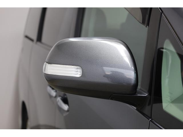 ヴェルファイア ２．４Ｚ　プラチナムセレクション　両側電動スライドドア　純正ＳＤナビ　Ｂカメラ　純正後席モニター　障害物ソナー　パワーバックドア　左右独立ＡＡＣ　リヤＡＡＣ　純正１８インチＡＷ　オットマン　ＥＴＣ　ＨＩＤヘッドライト　フォグランプ（34枚目）