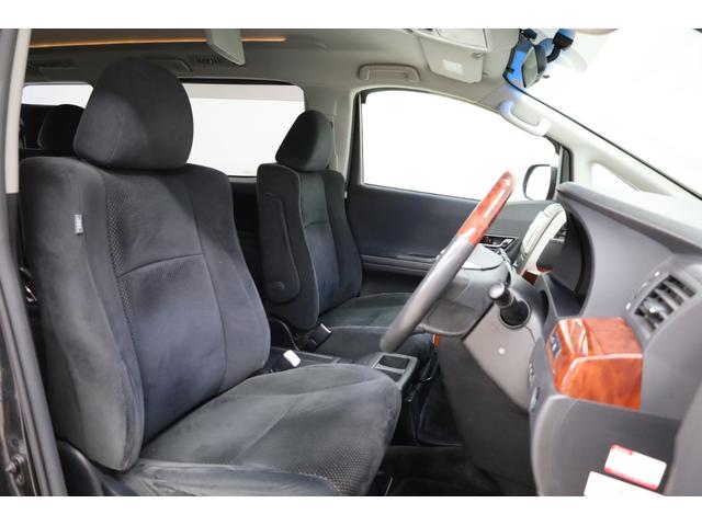 ヴェルファイア ２．４Ｚ　プラチナムセレクション　両側電動スライドドア　純正ＳＤナビ　Ｂカメラ　純正後席モニター　障害物ソナー　パワーバックドア　左右独立ＡＡＣ　リヤＡＡＣ　純正１８インチＡＷ　オットマン　ＥＴＣ　ＨＩＤヘッドライト　フォグランプ（42枚目）