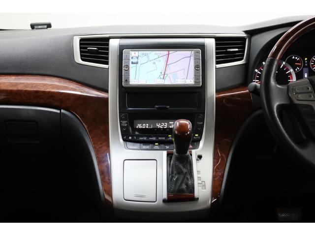 ヴェルファイア ２．４Ｚ　プラチナムセレクション　両側電動スライドドア　純正ＳＤナビ　Ｂカメラ　純正後席モニター　障害物ソナー　パワーバックドア　左右独立ＡＡＣ　リヤＡＡＣ　純正１８インチＡＷ　オットマン　ＥＴＣ　ＨＩＤヘッドライト　フォグランプ（46枚目）