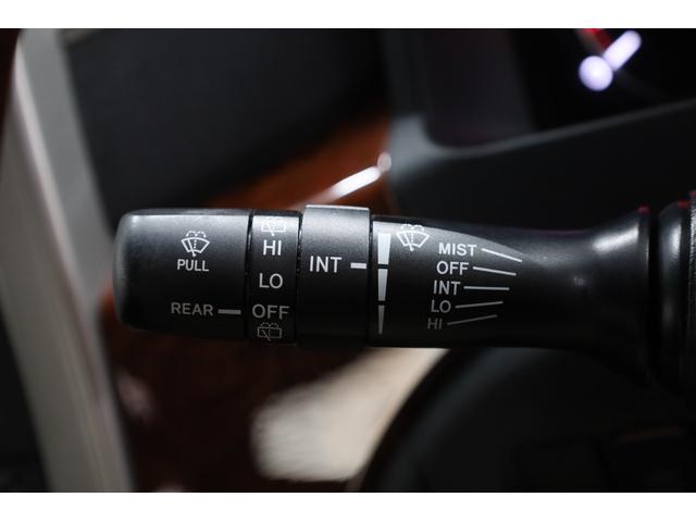 ヴェルファイア ２．４Ｚ　プラチナムセレクション　両側電動スライドドア　純正ＳＤナビ　Ｂカメラ　純正後席モニター　障害物ソナー　パワーバックドア　左右独立ＡＡＣ　リヤＡＡＣ　純正１８インチＡＷ　オットマン　ＥＴＣ　ＨＩＤヘッドライト　フォグランプ（58枚目）