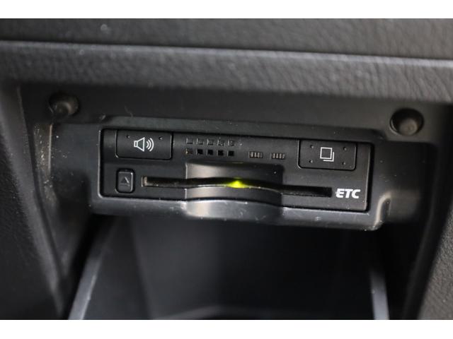 ヴェルファイア ２．４Ｚ　プラチナムセレクション　両側電動スライドドア　純正ＳＤナビ　Ｂカメラ　純正後席モニター　障害物ソナー　パワーバックドア　左右独立ＡＡＣ　リヤＡＡＣ　純正１８インチＡＷ　オットマン　ＥＴＣ　ＨＩＤヘッドライト　フォグランプ（62枚目）