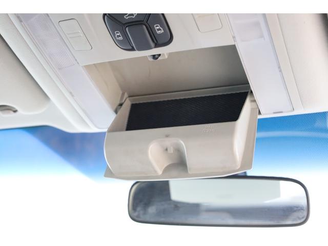 ヴェルファイア ２．４Ｚ　プラチナムセレクション　両側電動スライドドア　純正ＳＤナビ　Ｂカメラ　純正後席モニター　障害物ソナー　パワーバックドア　左右独立ＡＡＣ　リヤＡＡＣ　純正１８インチＡＷ　オットマン　ＥＴＣ　ＨＩＤヘッドライト　フォグランプ（66枚目）